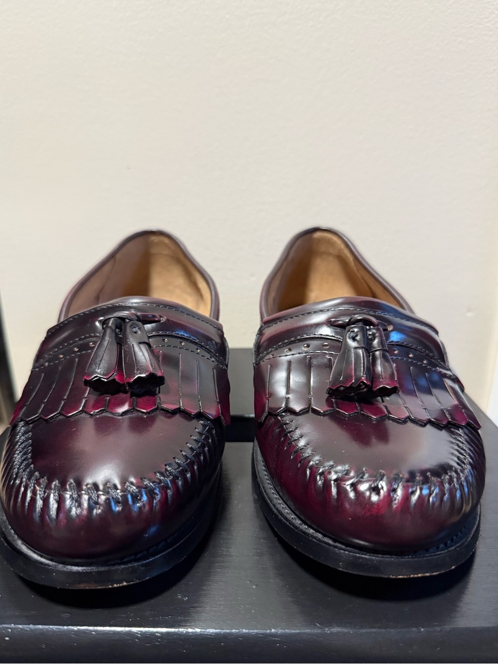 G H Bass Weejuns Jeremy Loafers Men’s US 12EE Burgundy Leather Kiltie Tassel